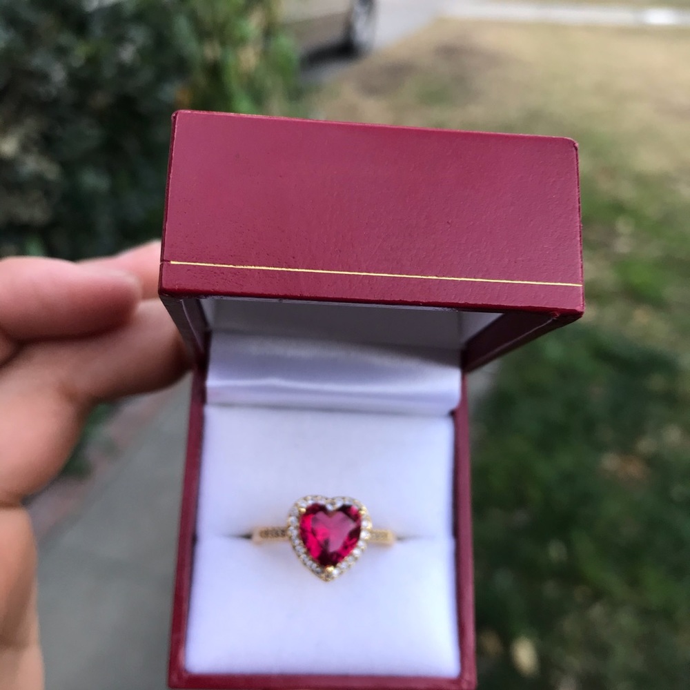 Ruby heart ring - Picture 7 of 7